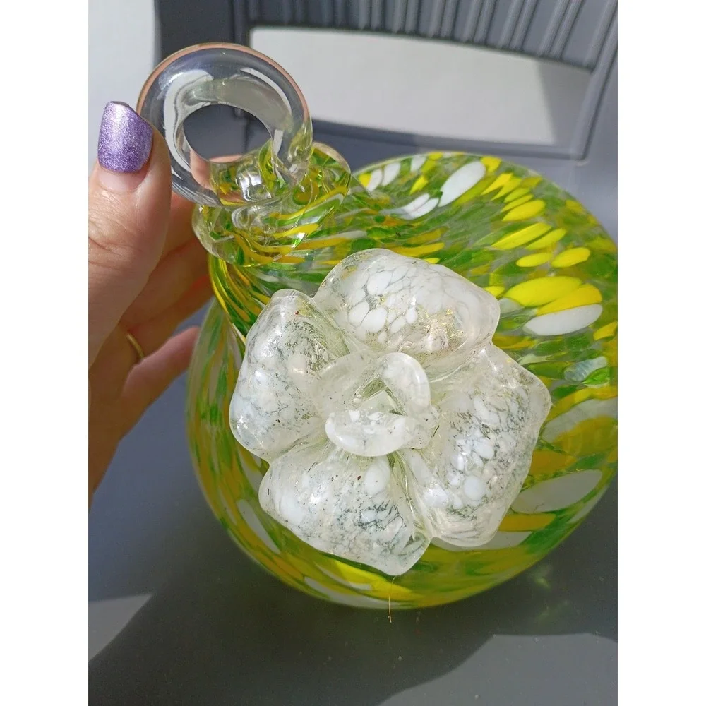 Murano Style Speckled‎ Glass Spring Green, Yellow Ornament 9x9 Flower